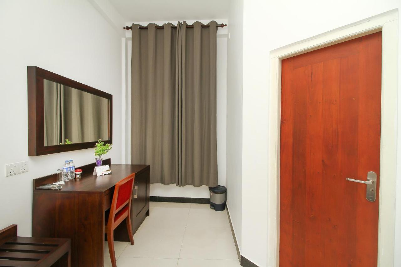 Hotel 198 Negombo Luaran gambar