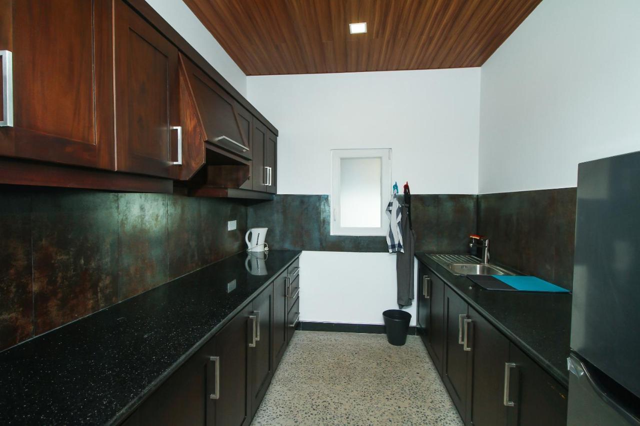 Hotel 198 Negombo Luaran gambar